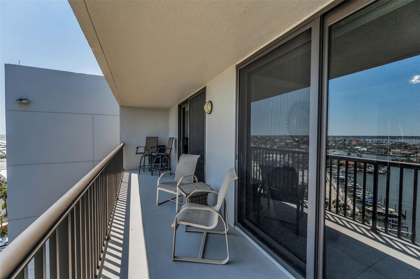 Image 35 of 88 For 1660 Gulf Boulevard Ph-7