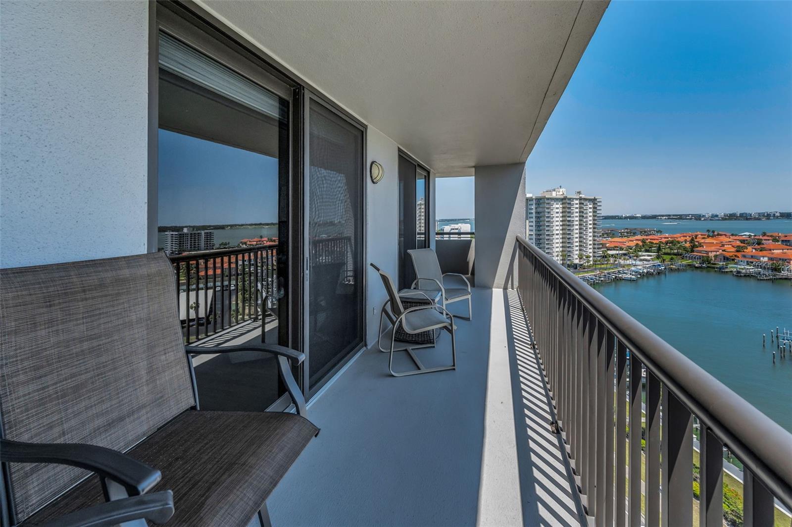 Image 38 of 88 For 1660 Gulf Boulevard Ph-7