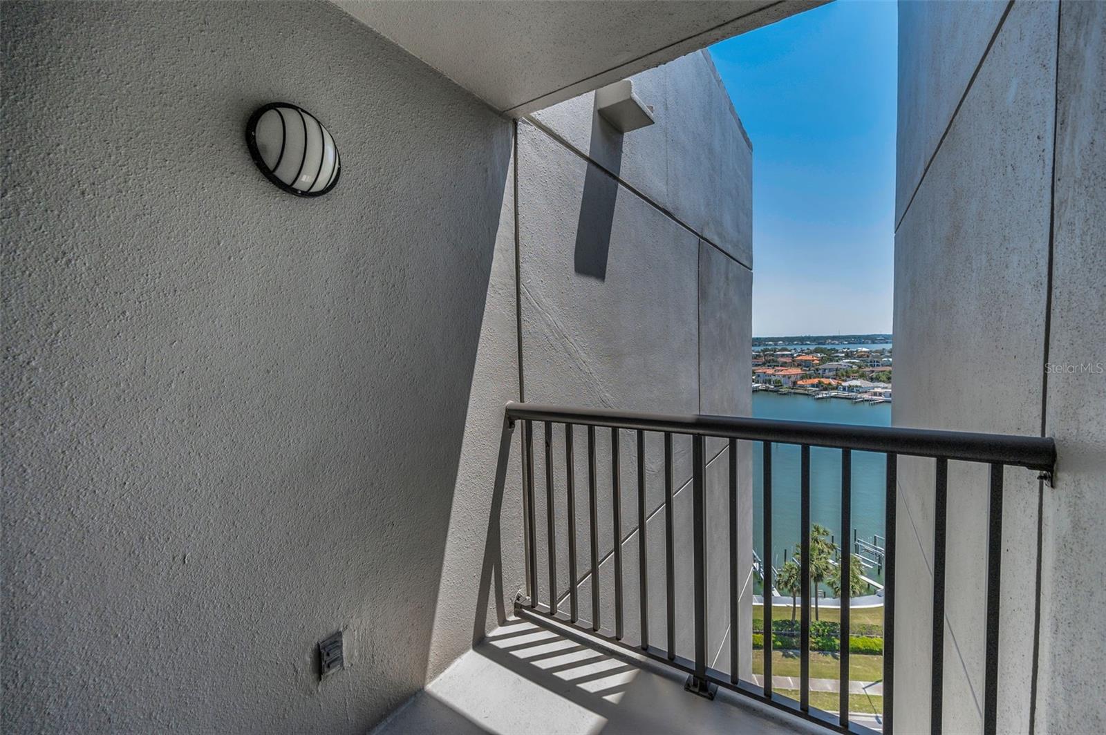 Image 52 of 88 For 1660 Gulf Boulevard Ph-7