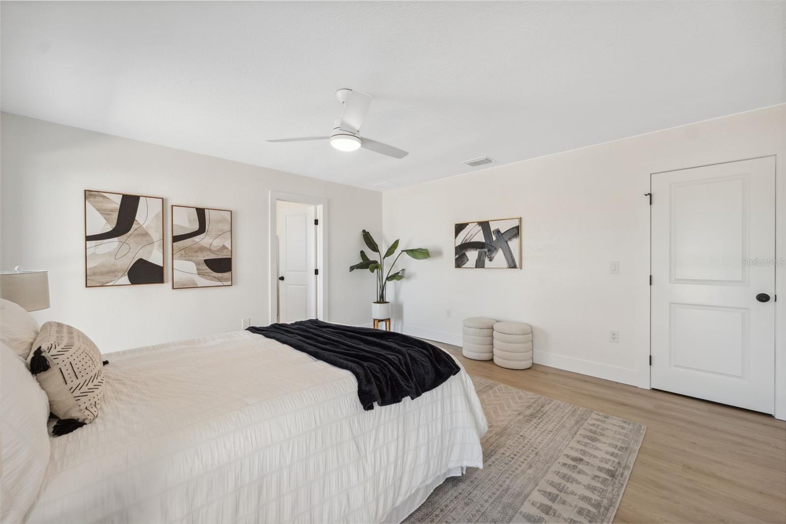Image 28 of 64 For 9920 Spoonbill Road E