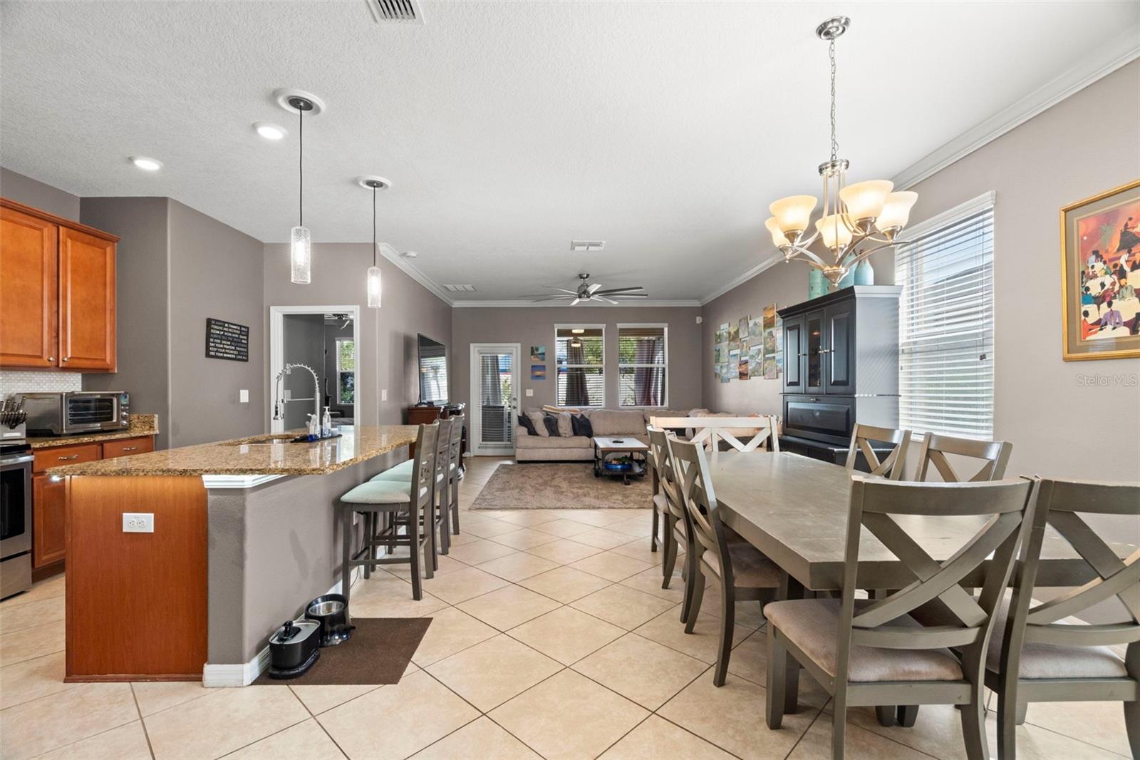 Image 14 of 51 For 11656 Lake Boulevard
