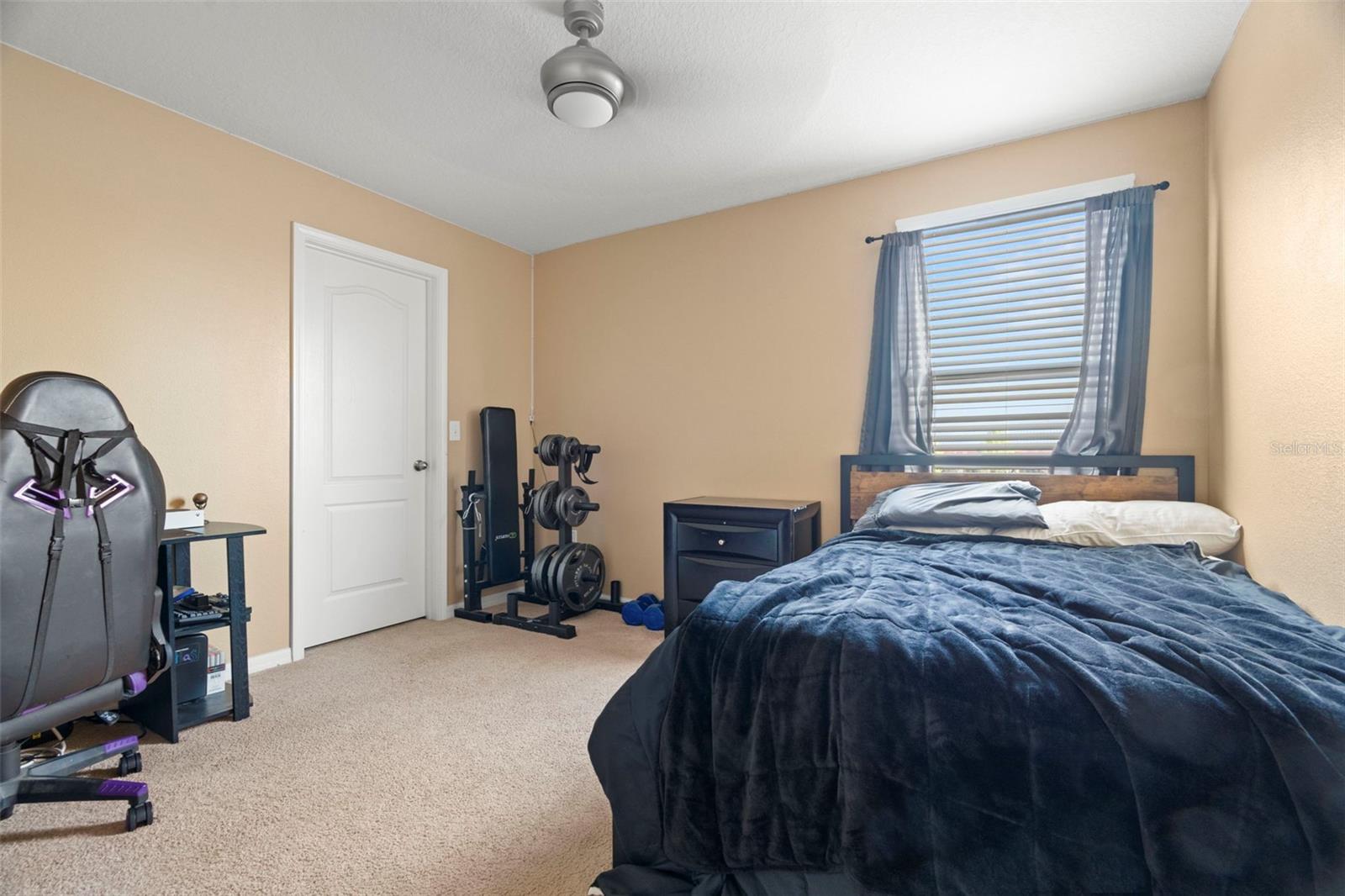 Image 31 of 51 For 11656 Lake Boulevard