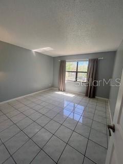Image 14 of 18 For 2971 Estancia Boulevard 225