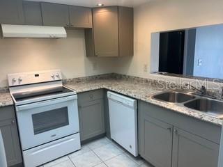 Image 8 of 18 For 2971 Estancia Boulevard 225