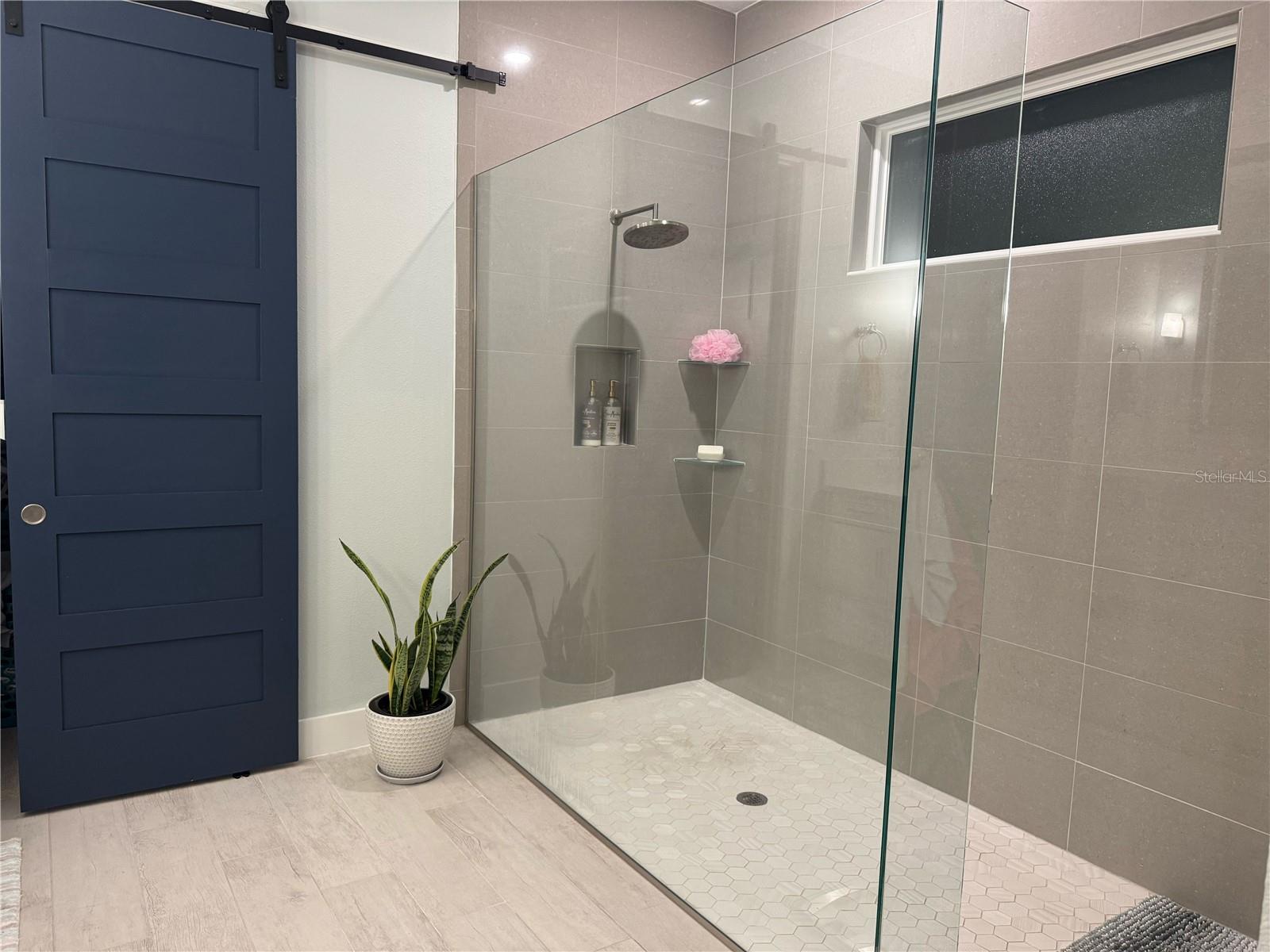 Image 14 of 25 For 2217 5th Street E