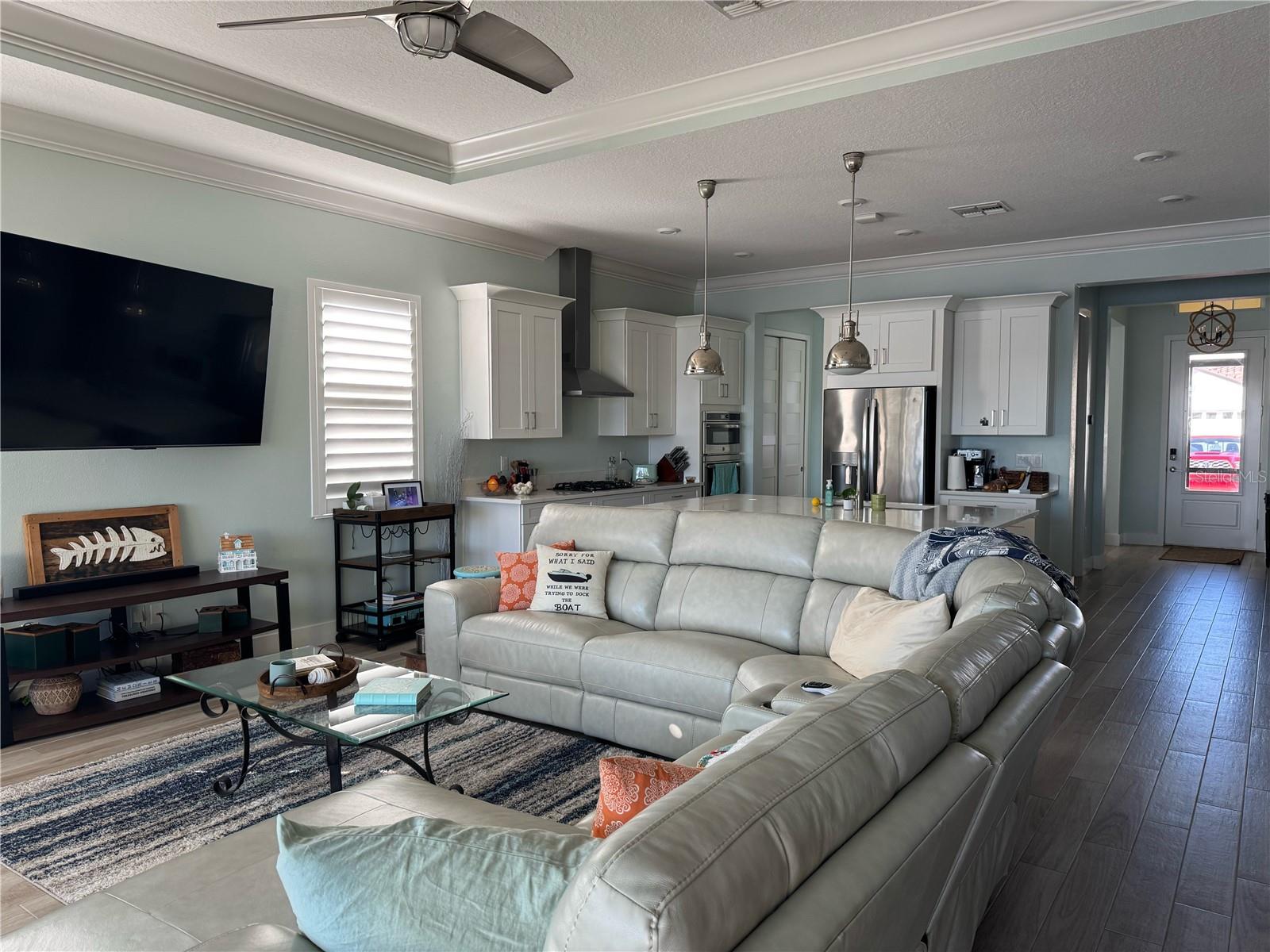 Image 4 of 25 For 2217 5th Street E
