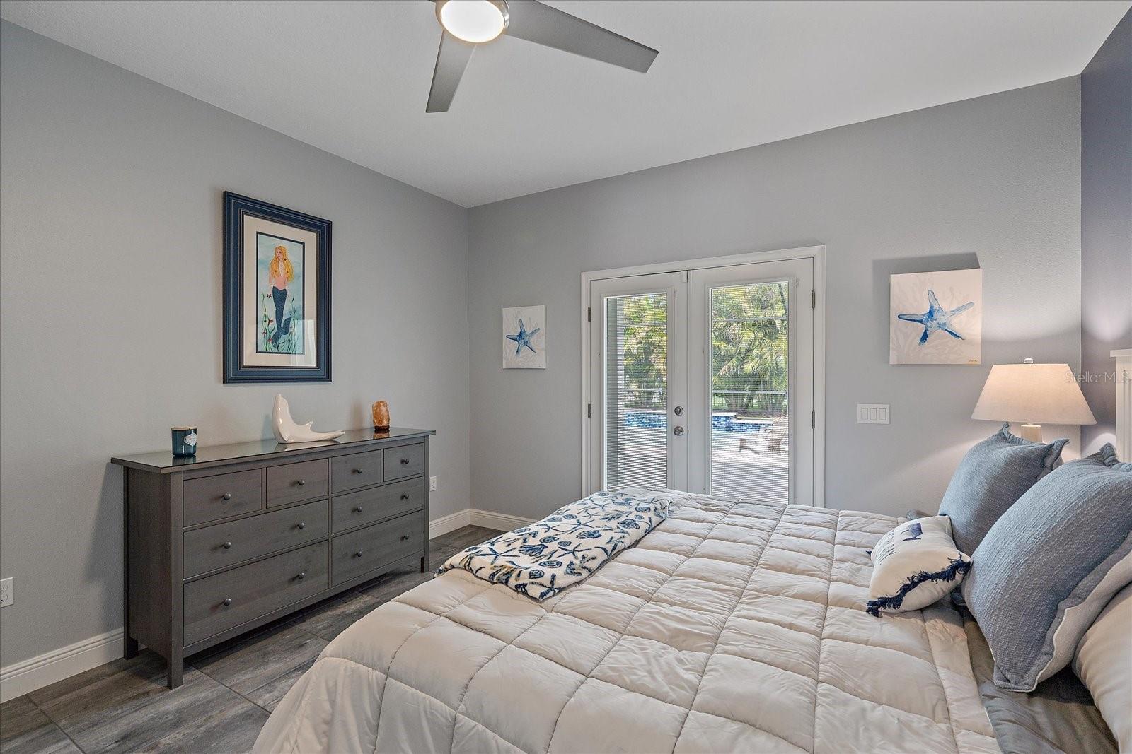Listing photo id 13 for 7338 Milestone Drive