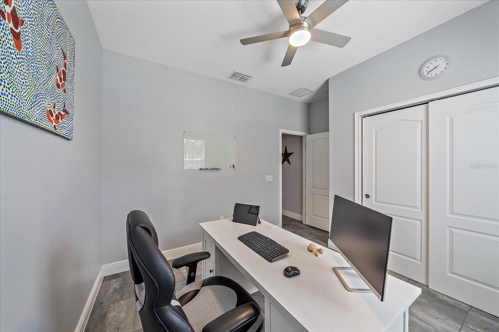 Listing photo id 23 for 7338 Milestone Drive