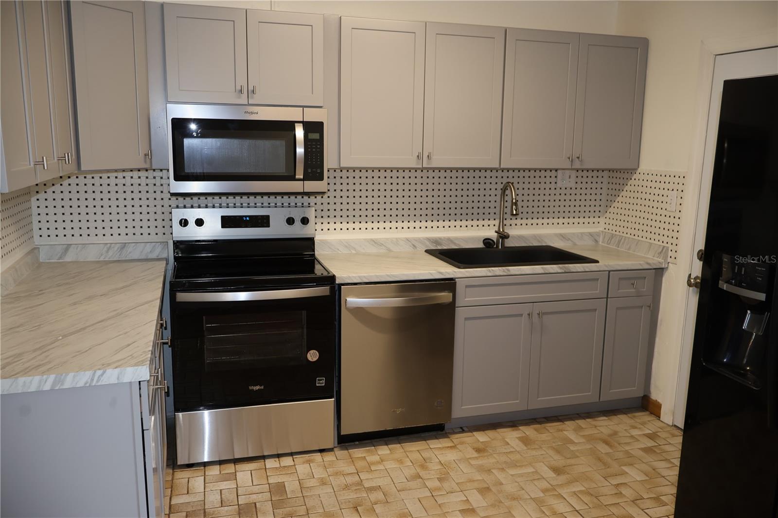 Image 2 of 33 For 4212 Bay Vista Avenue