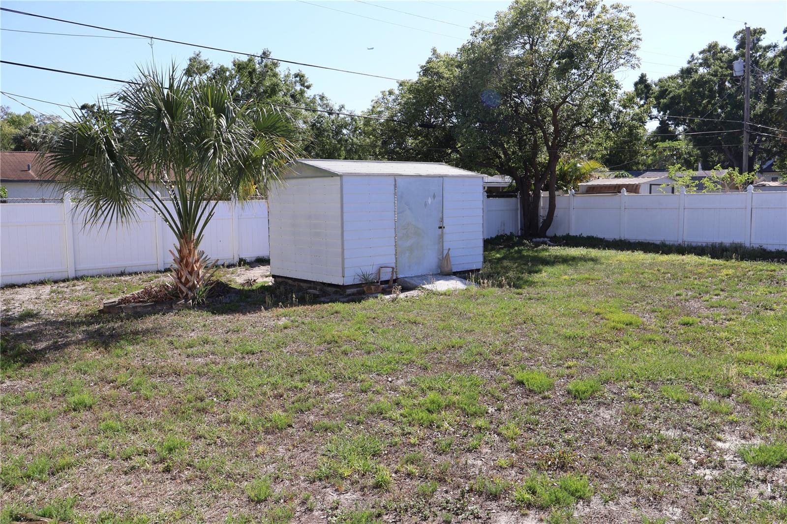 Image 31 of 33 For 4212 Bay Vista Avenue