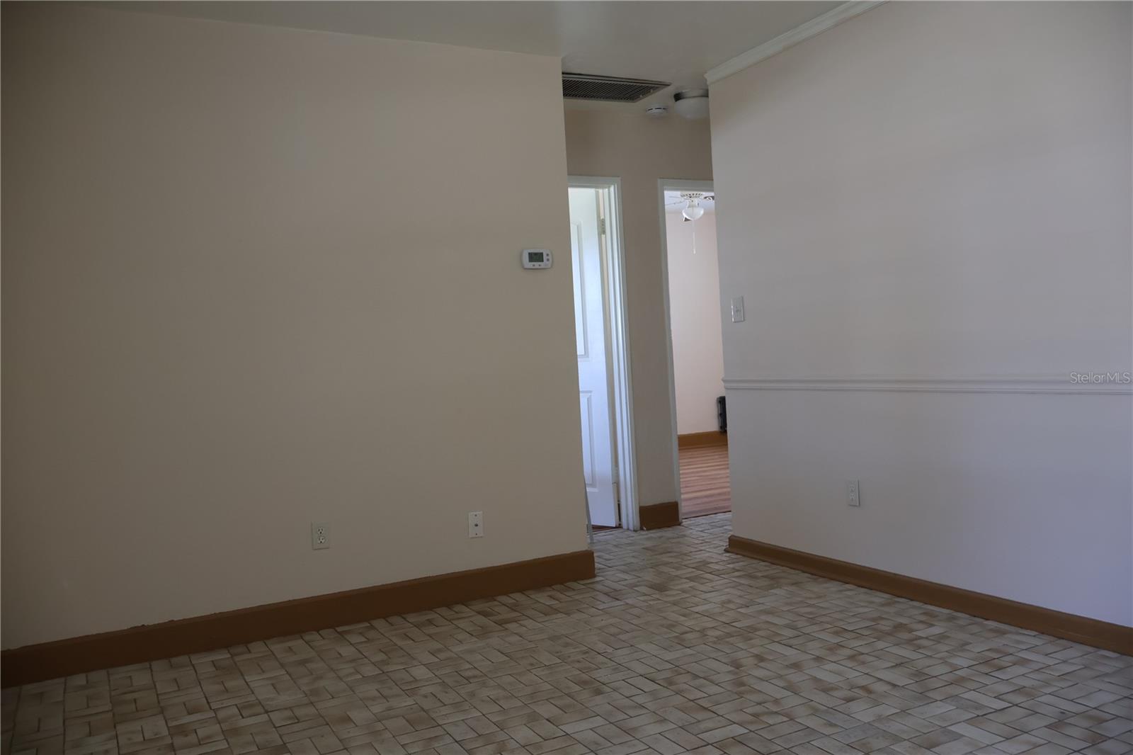 Image 6 of 33 For 4212 Bay Vista Avenue