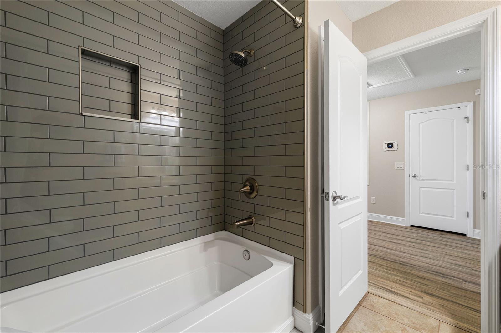 Image 19 of 42 For 10645 Laguna Plains Drive