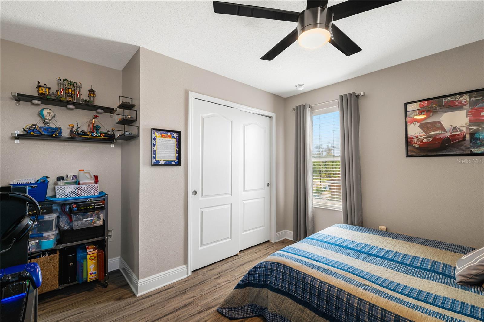 Image 21 of 42 For 10645 Laguna Plains Drive
