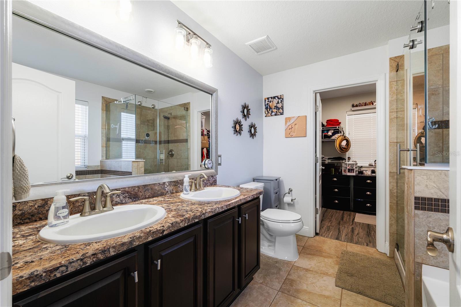 Image 24 of 42 For 10645 Laguna Plains Drive