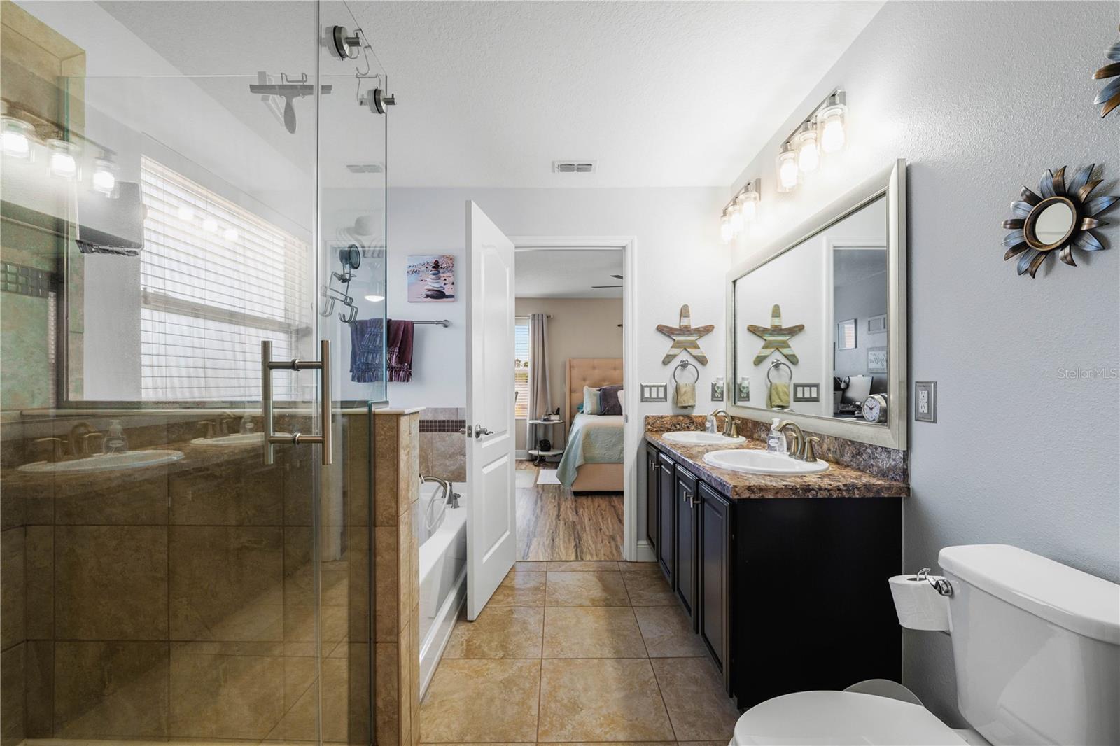 Image 25 of 42 For 10645 Laguna Plains Drive