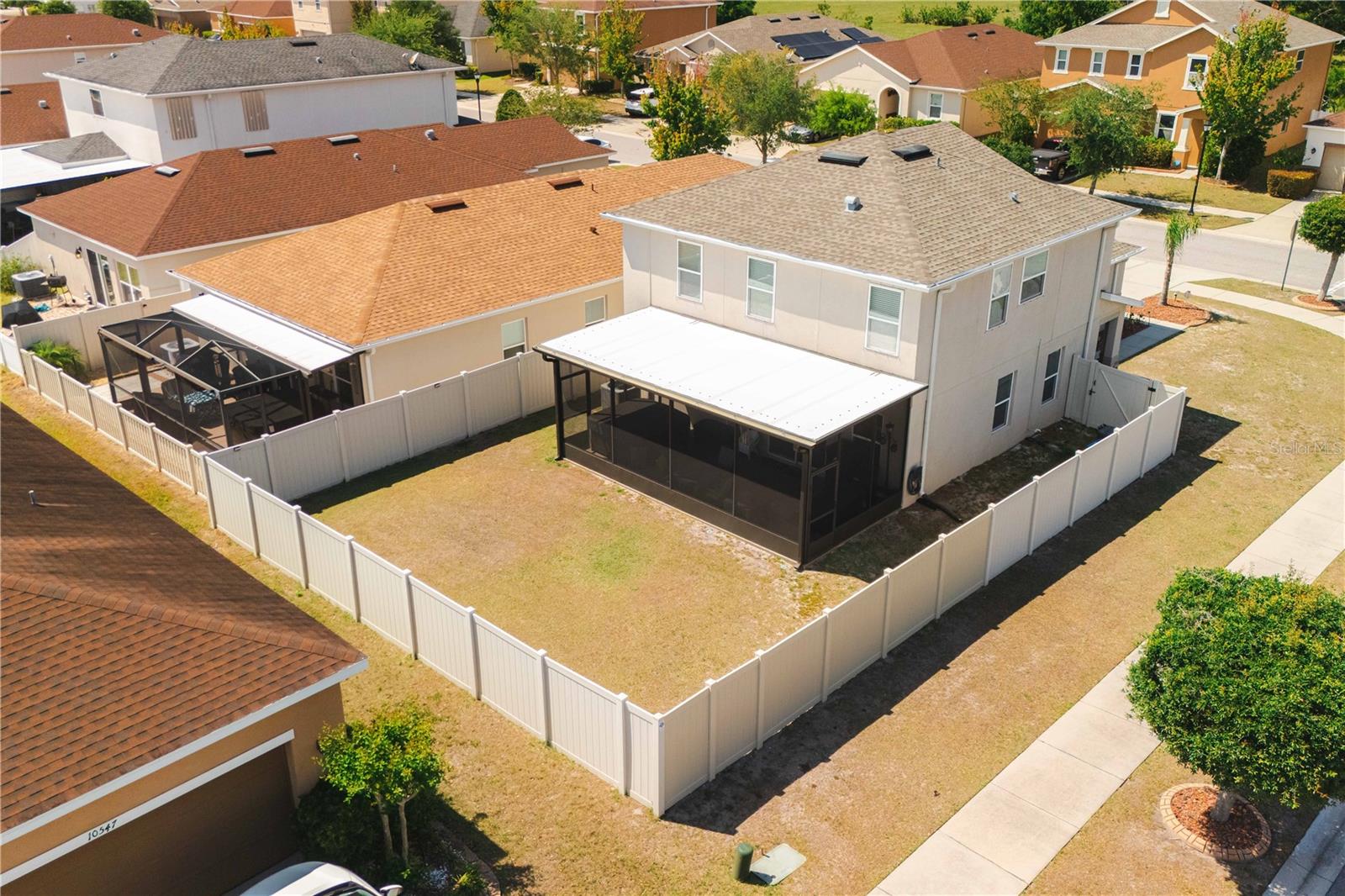 Image 32 of 42 For 10645 Laguna Plains Drive