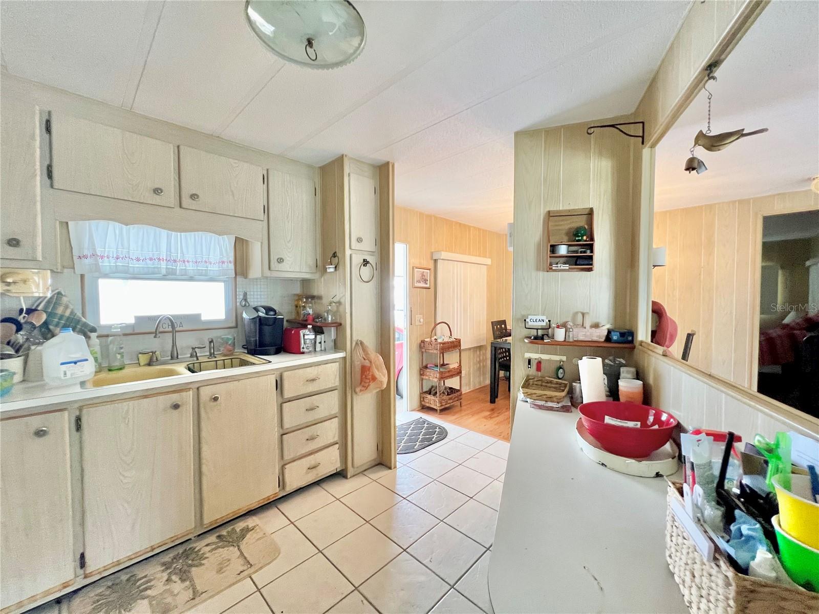 Image 13 of 43 For 1100 Belcher Road S 205