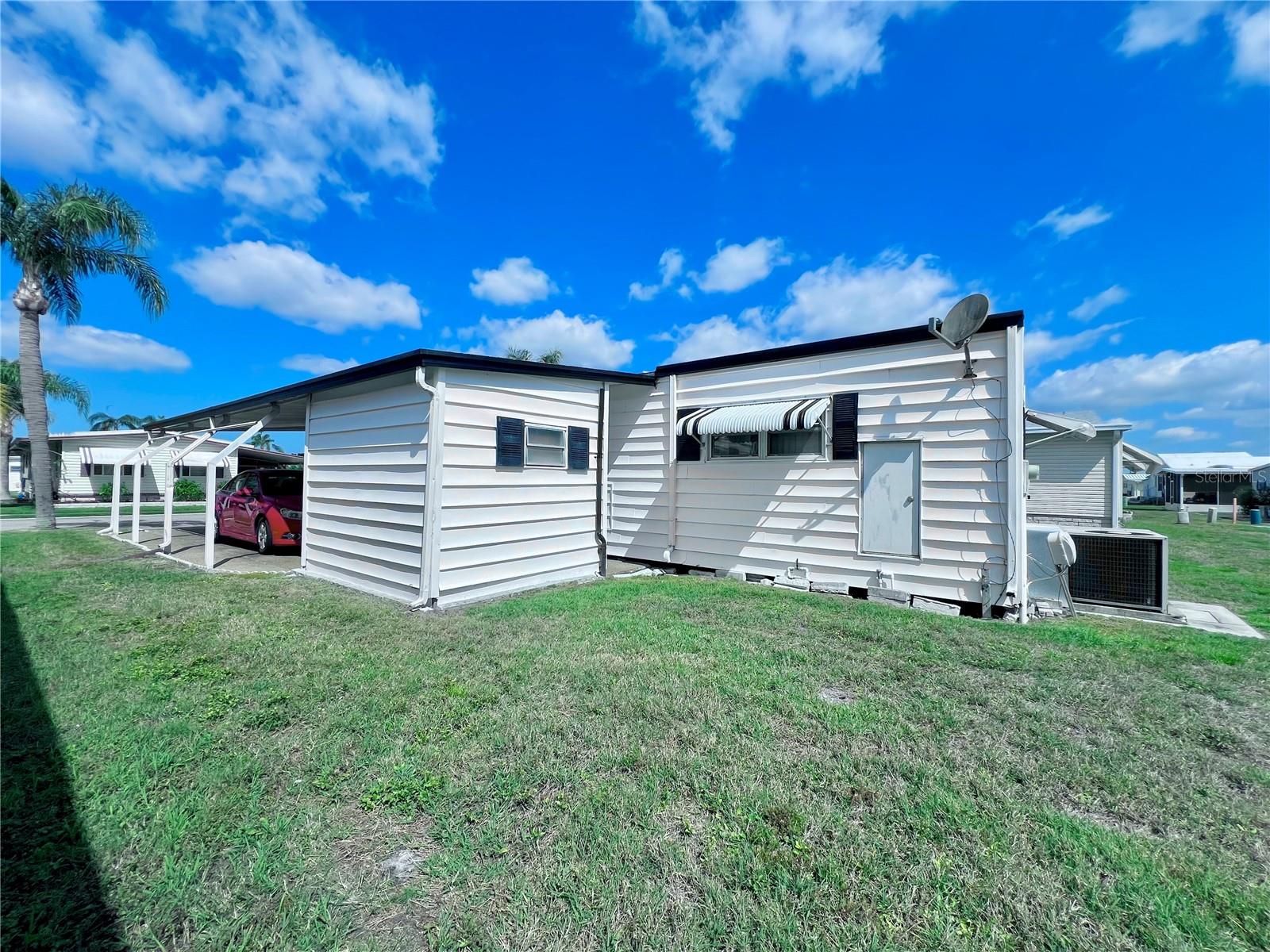 Image 9 of 43 For 1100 Belcher Road S 205