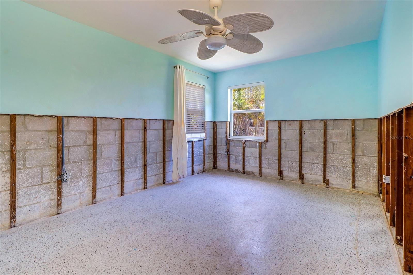 Image 18 of 28 For 763 182nd Avenue E