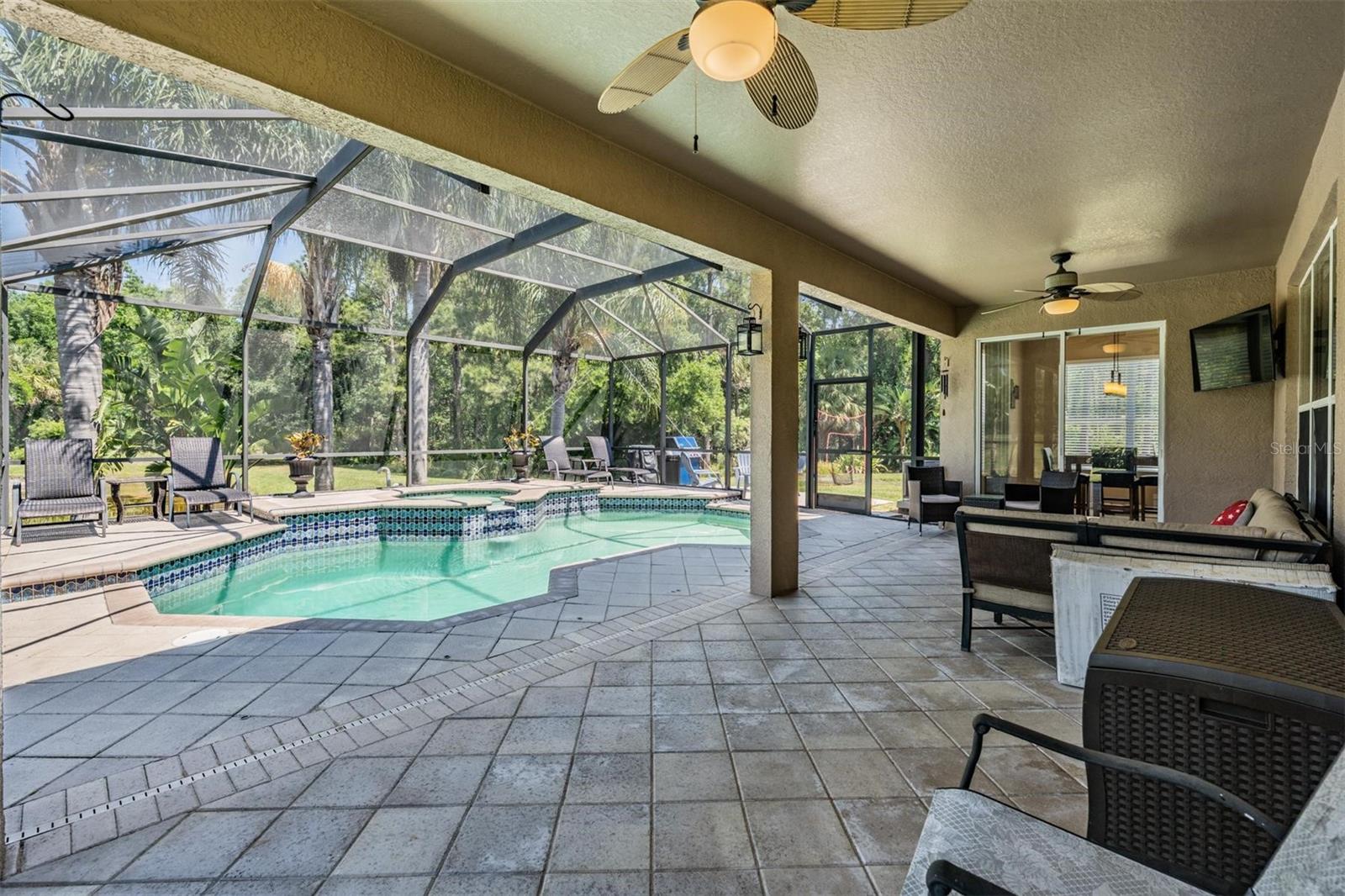 Image 19 of 30 For 19139 Cypress Reach Lane