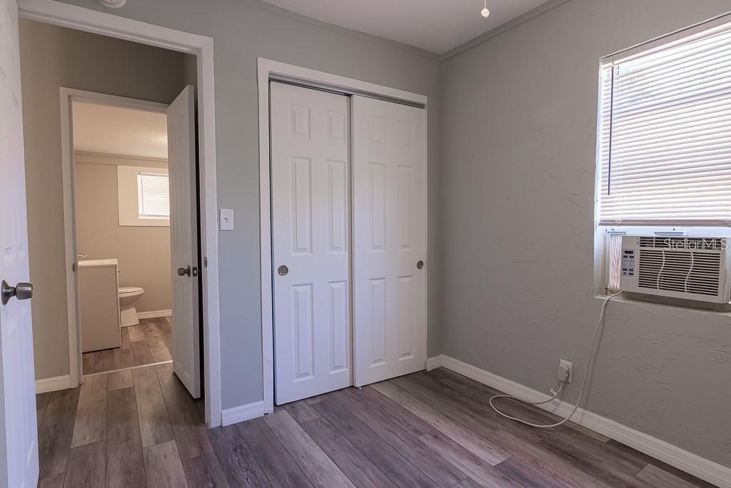 Image 2 of 5 For 1424 10th Street W