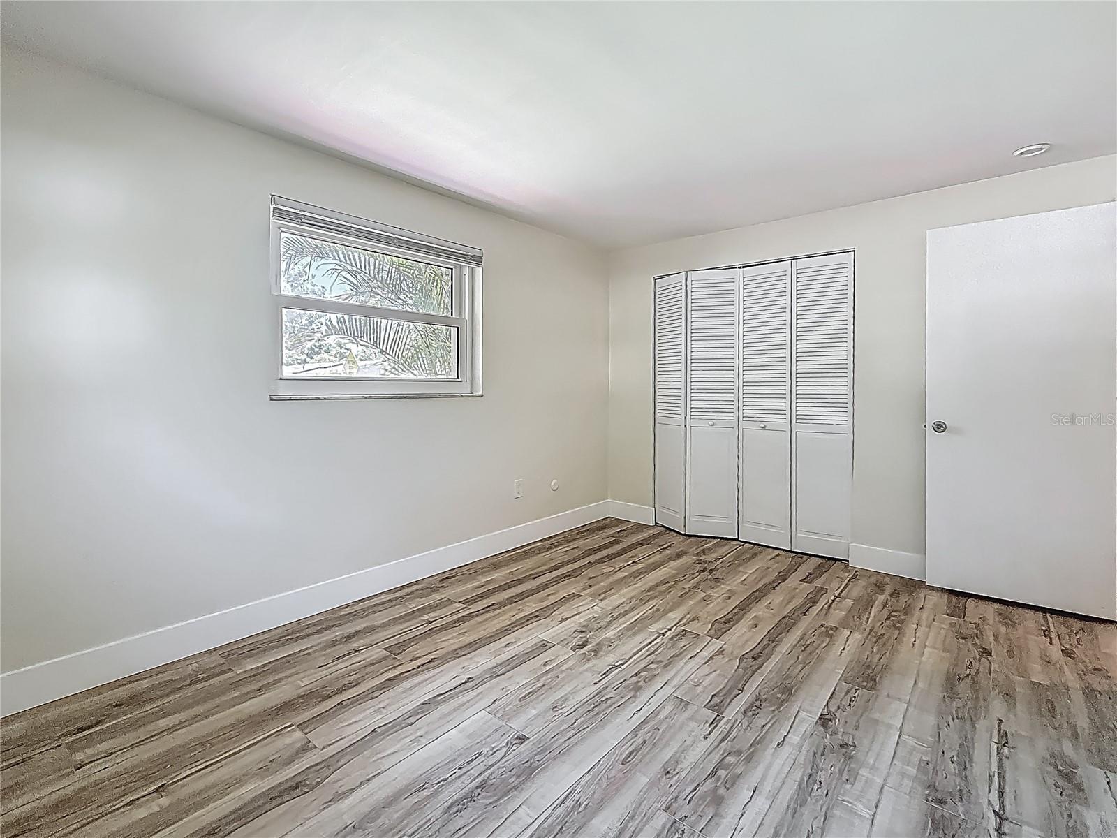 Image 39 of 78 For 1469 Hillcrest Avenue