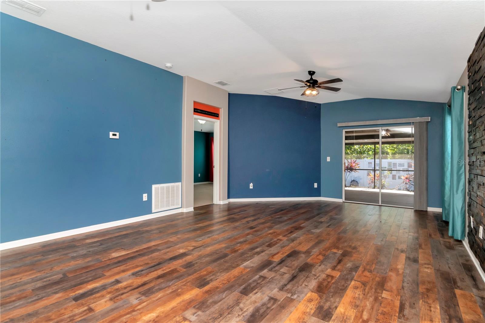 Image 15 of 28 For 1505 Trailwater Street