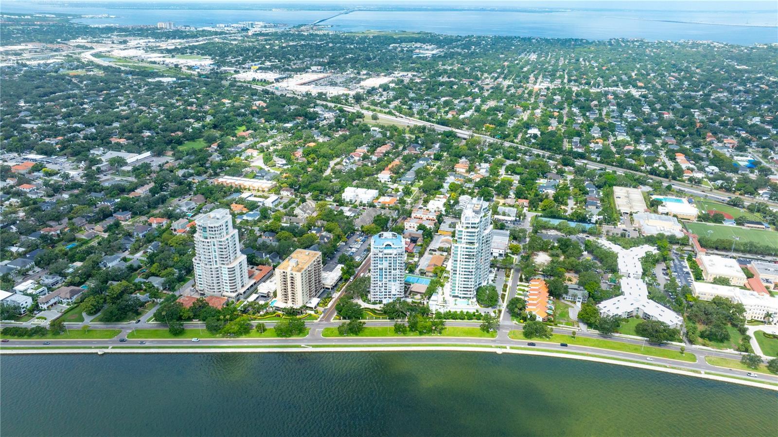 Listing photo id 46 for 3435 Bayshore Boulevard 2100p