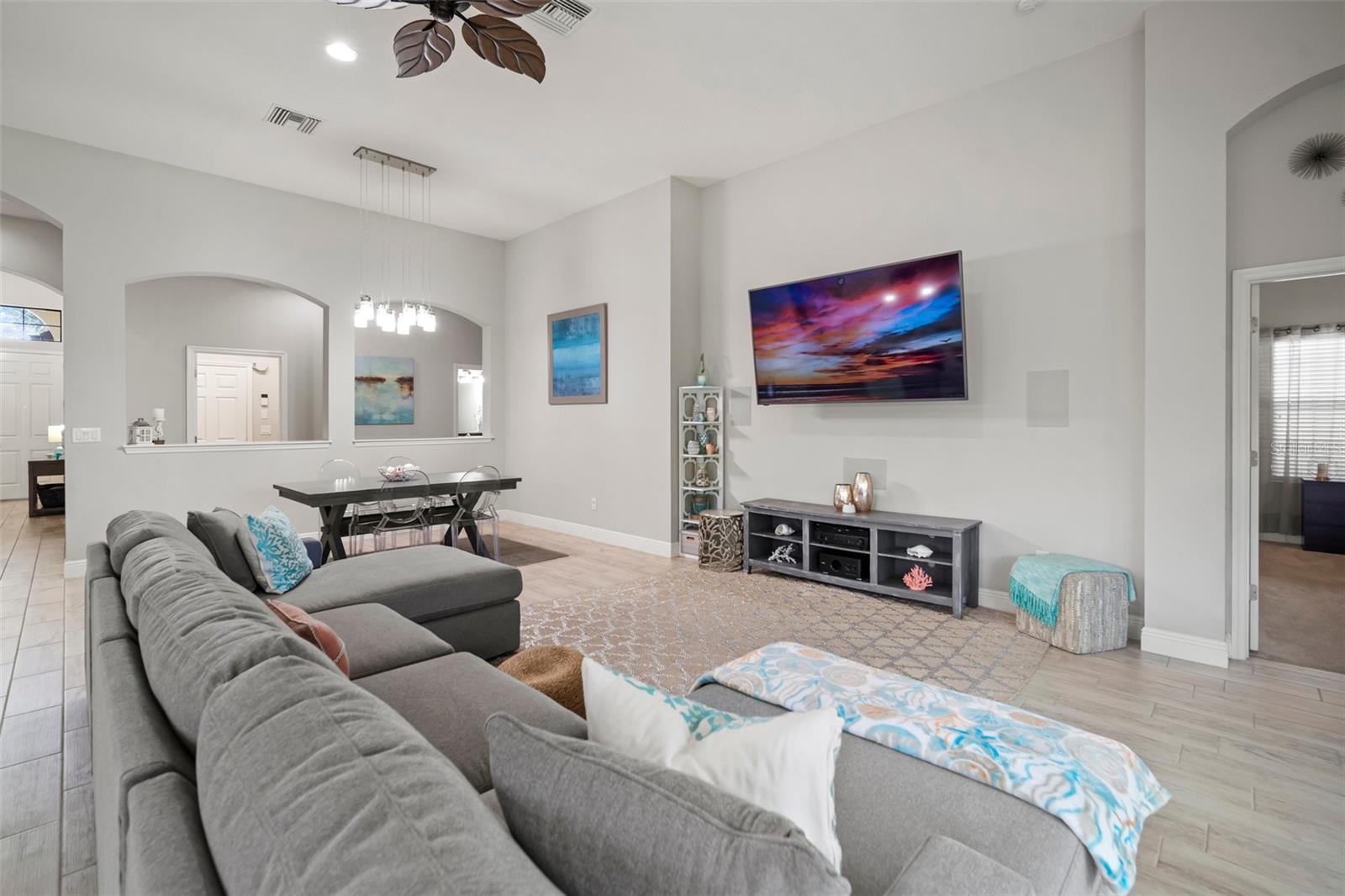 Image 9 of 100 For 6307 Salt Creek Avenue