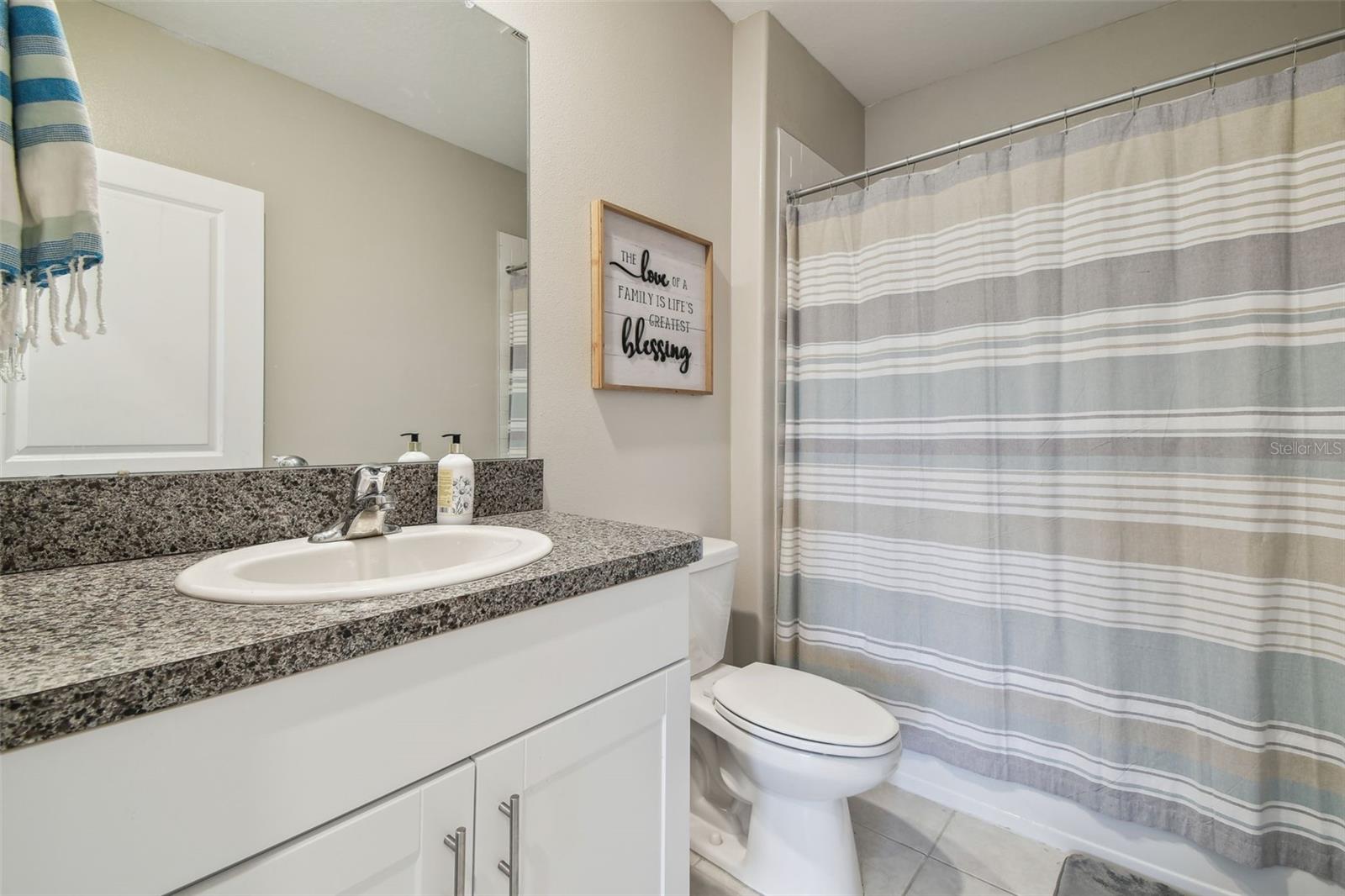 Listing photo id 13 for 31440 Barrel Wave Way