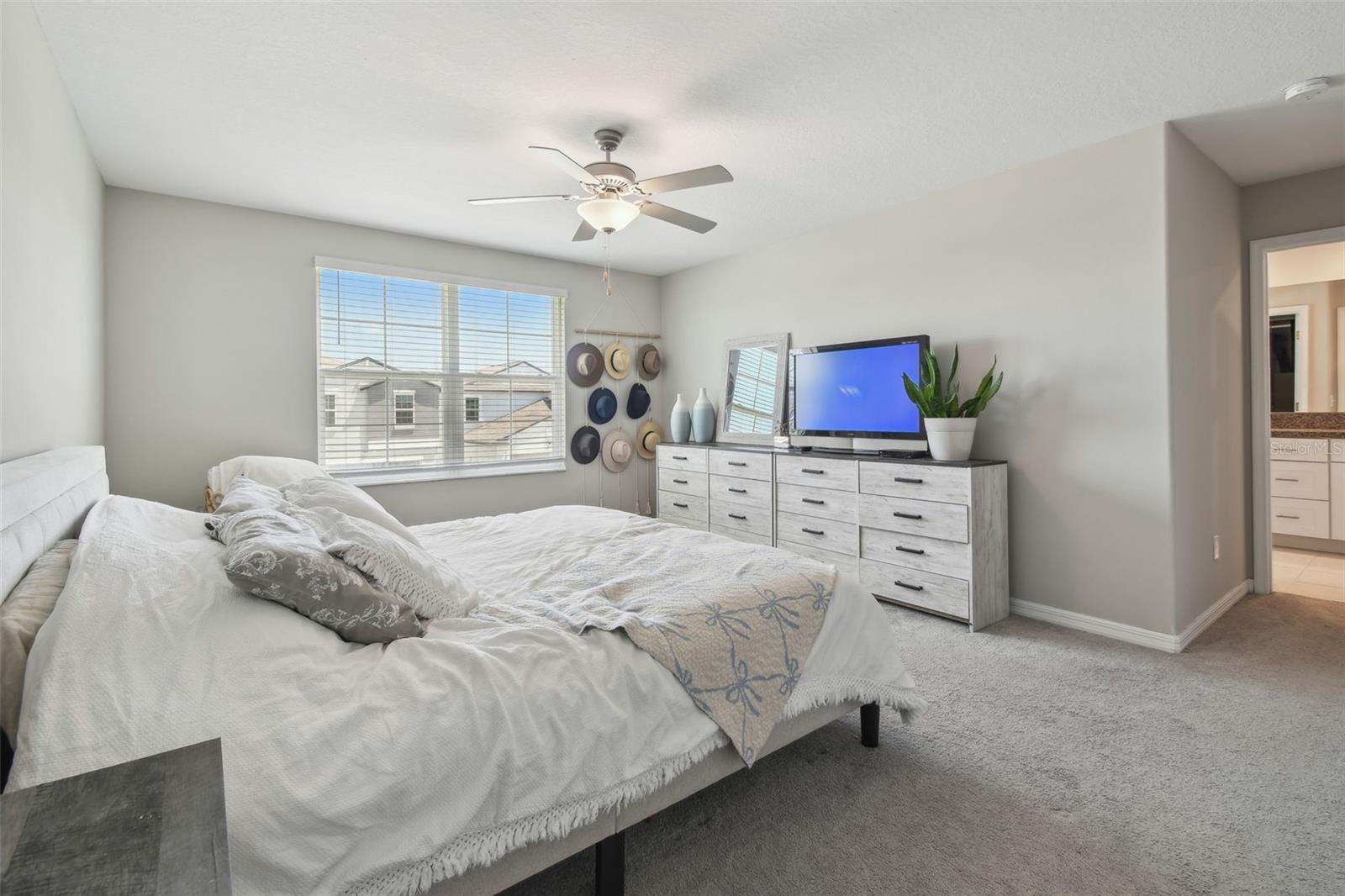 Listing photo id 17 for 31440 Barrel Wave Way