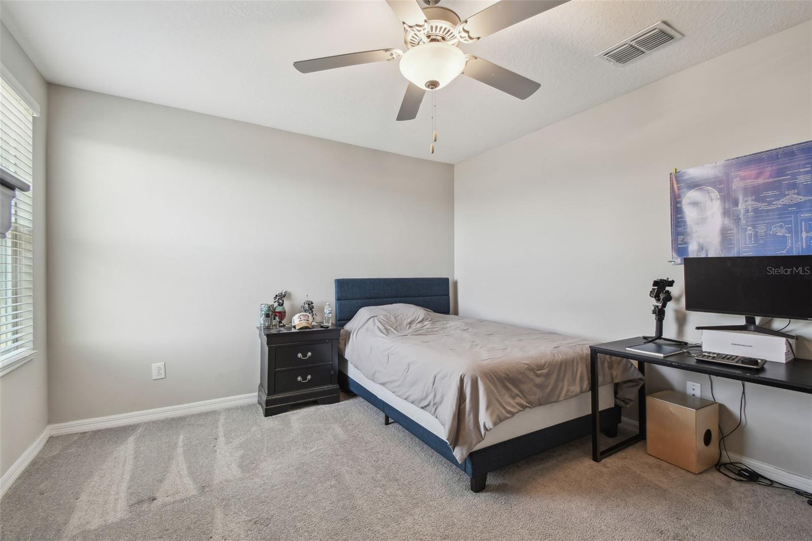 Listing photo id 27 for 31440 Barrel Wave Way