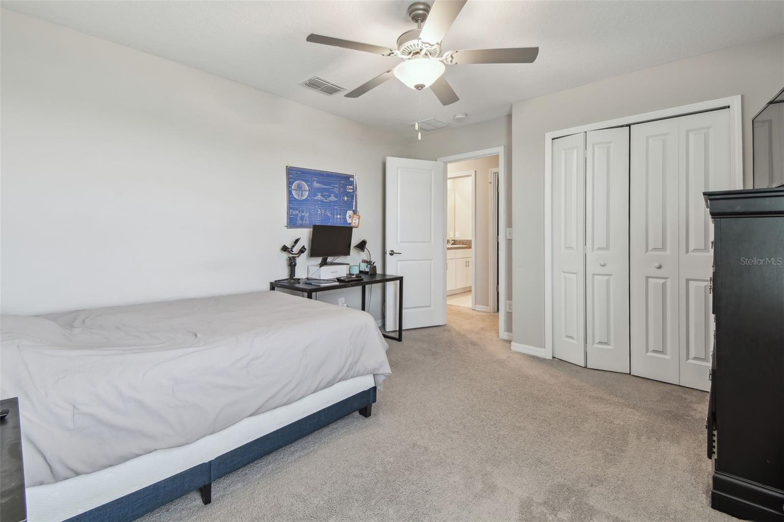 Listing photo id 28 for 31440 Barrel Wave Way