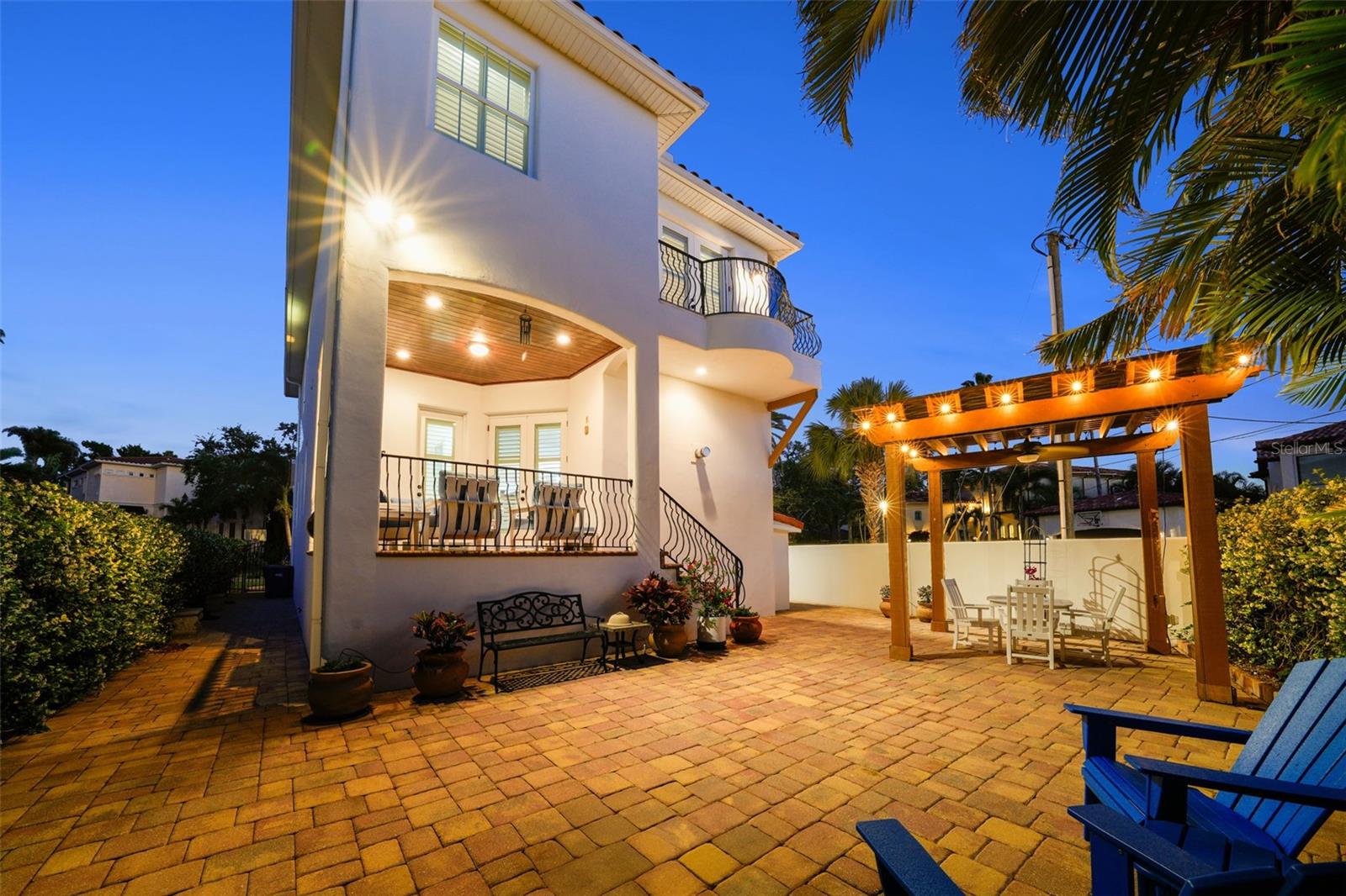 Image 36 of 85 For 108 Bermuda Avenue