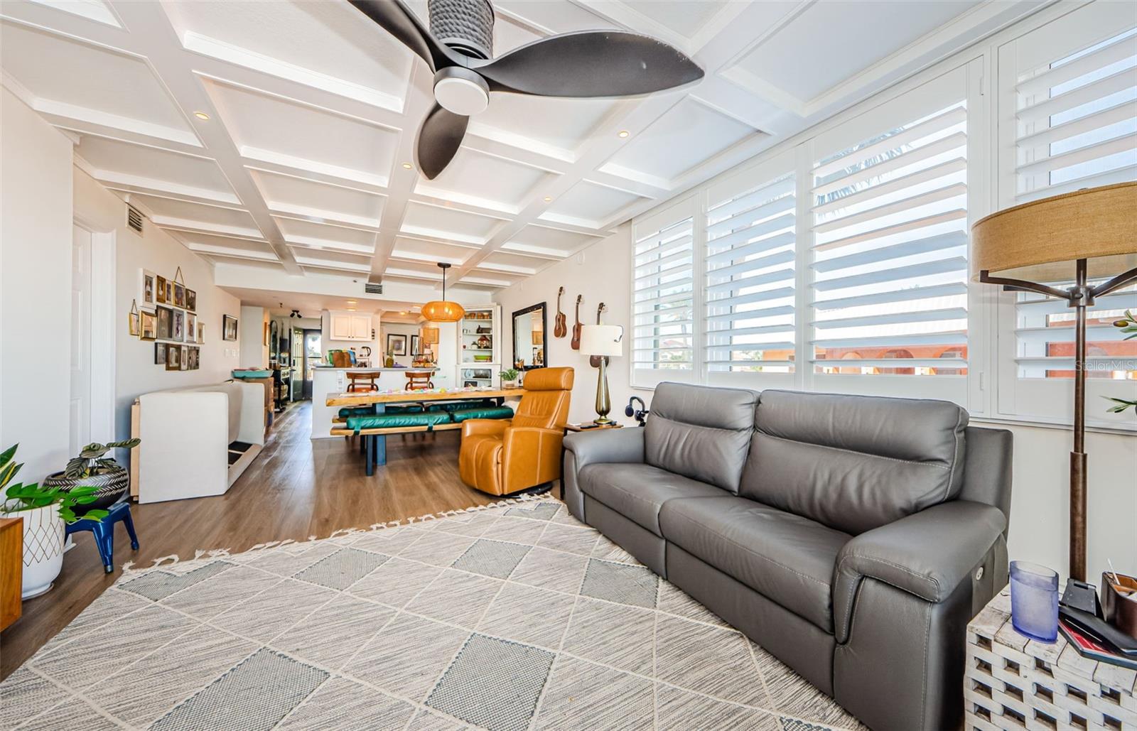 Image 3 of 43 For 18201 Gulf Boulevard 201