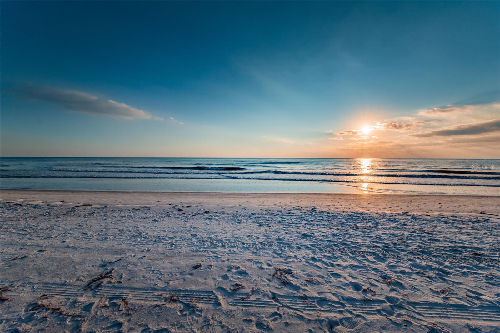 Image 39 of 43 For 18201 Gulf Boulevard 201