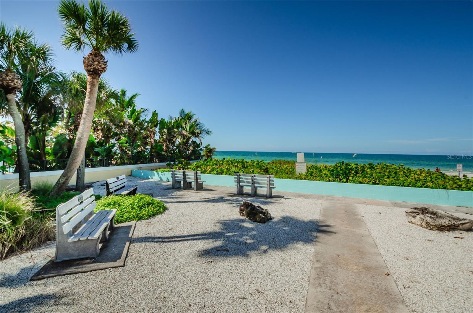 Image 41 of 43 For 18201 Gulf Boulevard 201