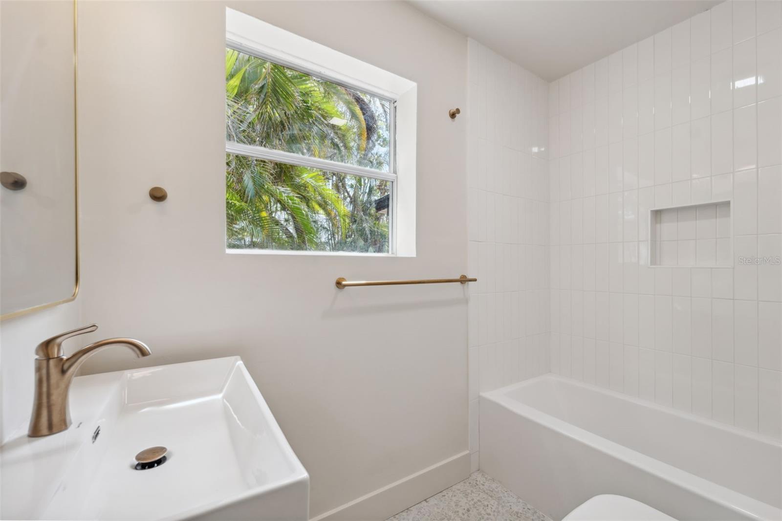 Image 20 of 49 For 108 5th Street