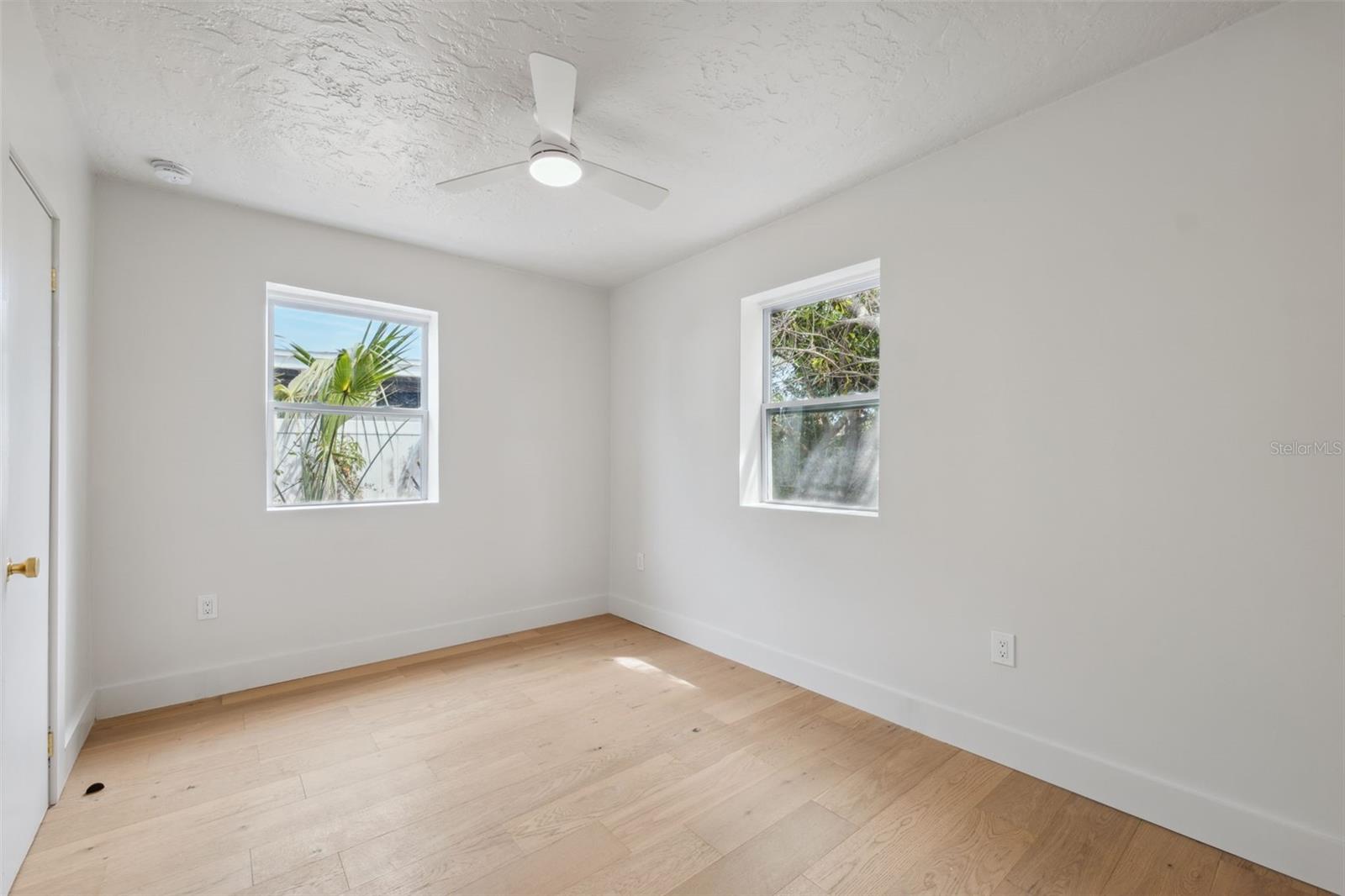 Image 23 of 49 For 108 5th Street