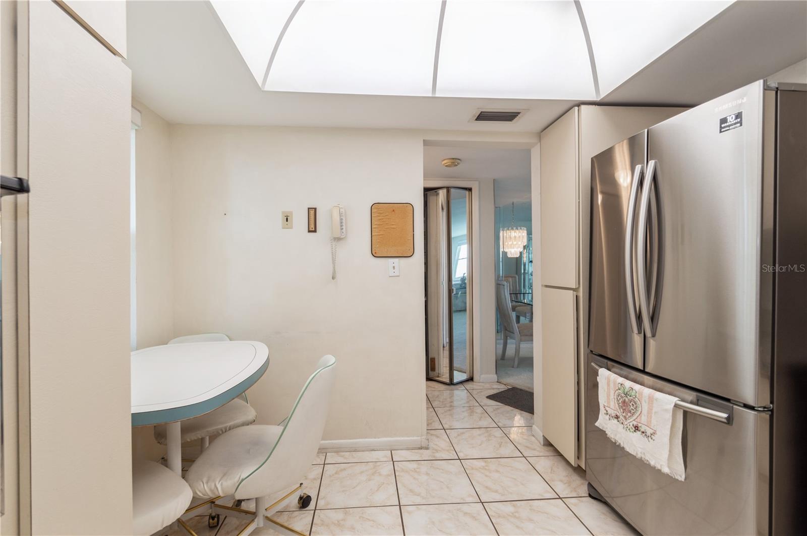 Image 11 of 38 For 5200 Brittany Drive S 1807