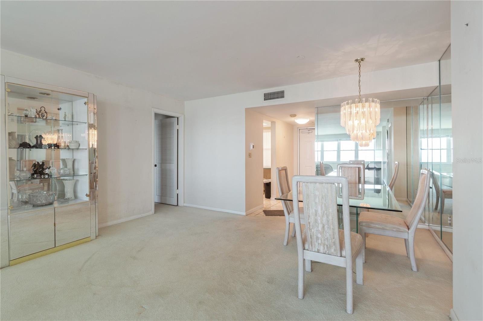 Image 18 of 38 For 5200 Brittany Drive S 1807