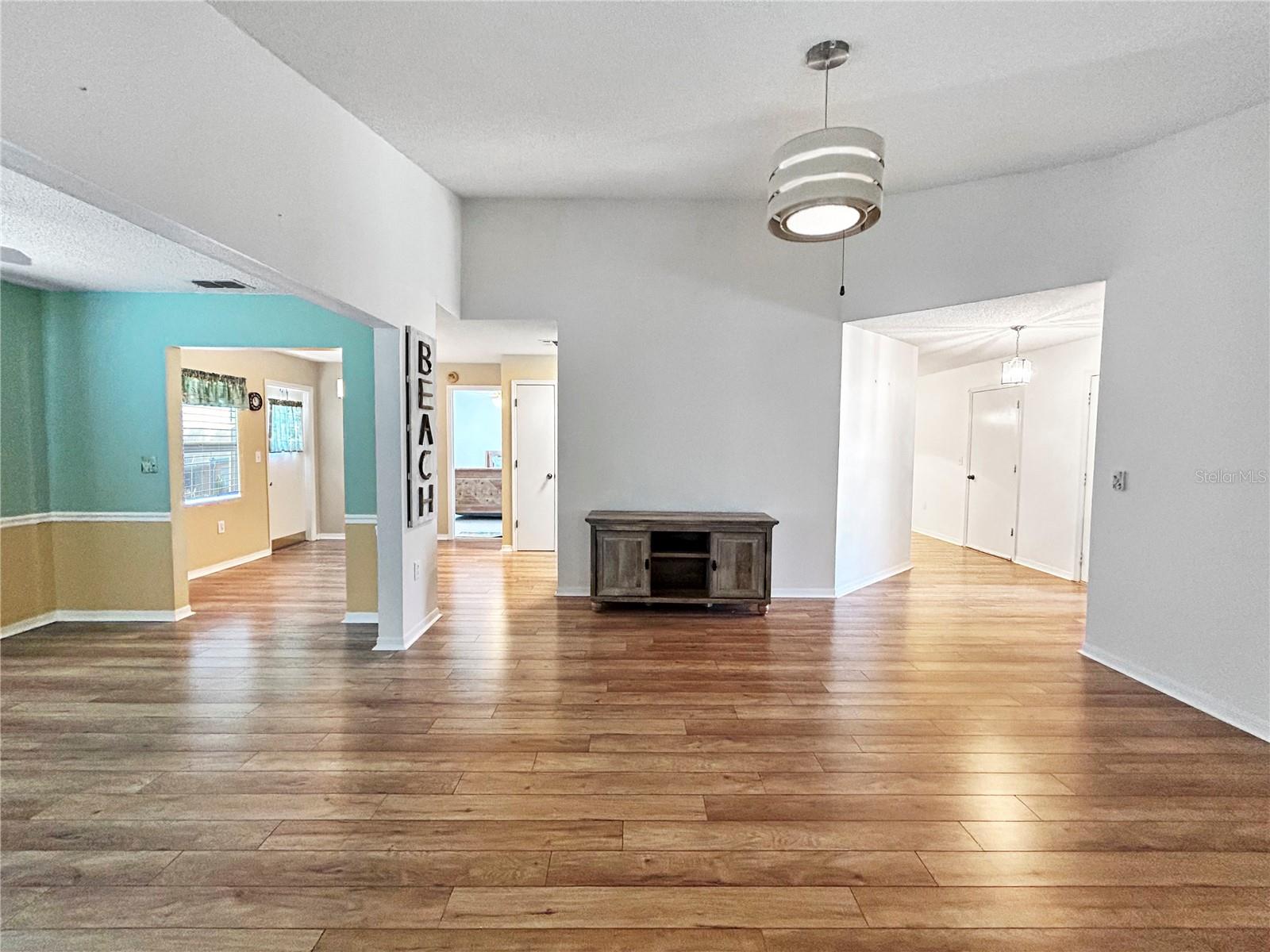Image 11 of 29 For 1604 Azalea Landings Court