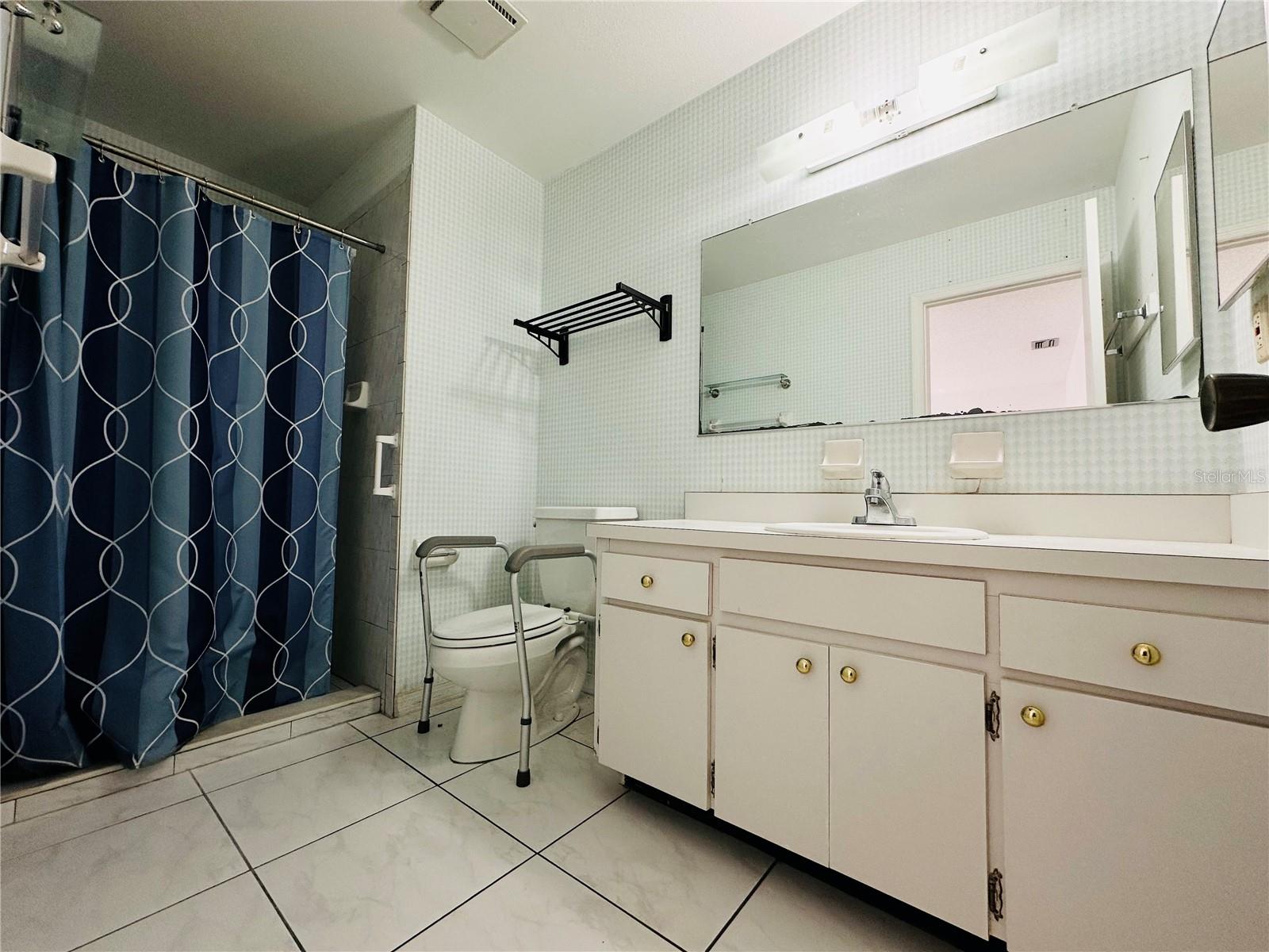 Image 11 of 18 For 203 Rickenbacker Drive