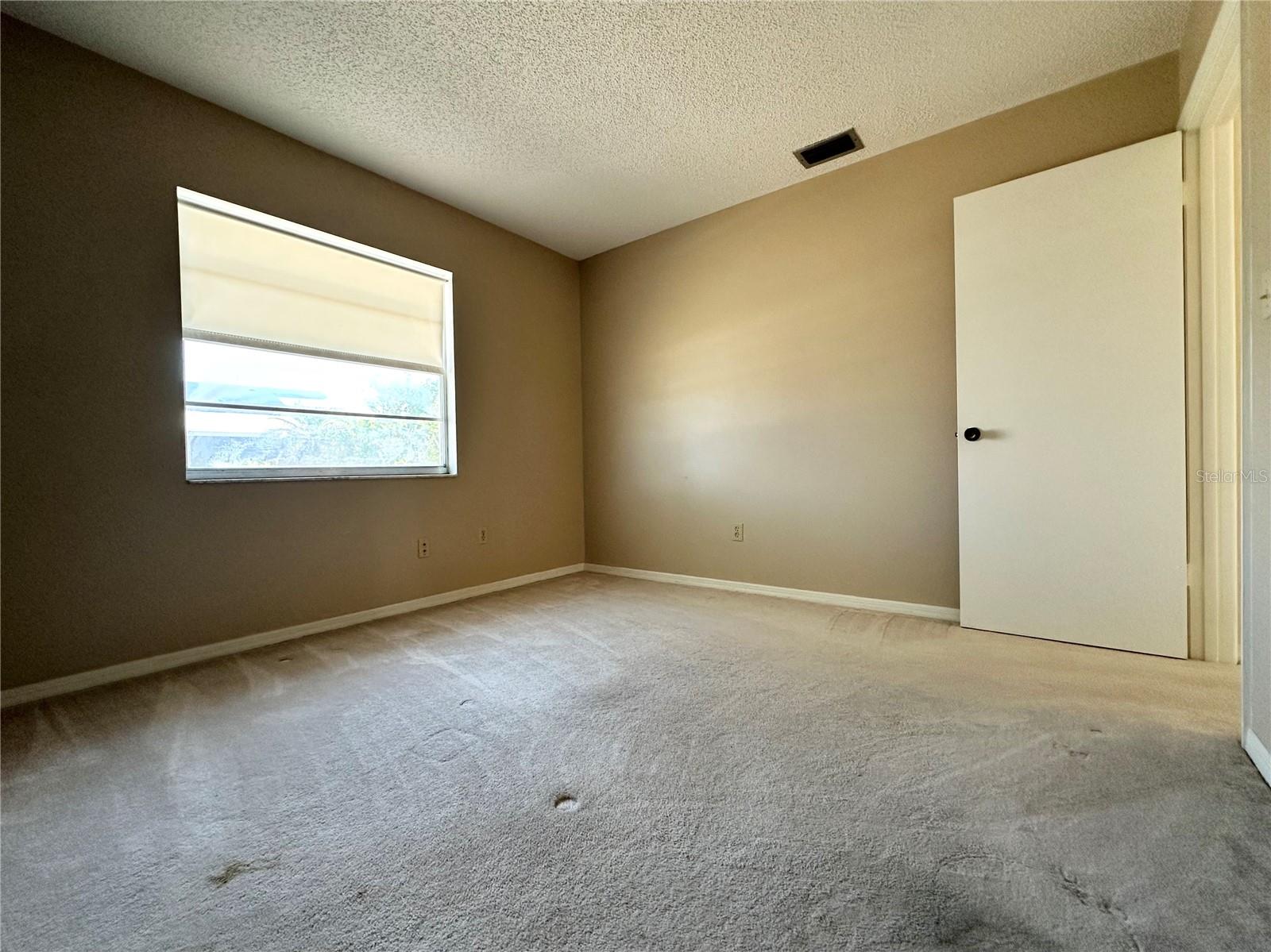 Image 12 of 18 For 203 Rickenbacker Drive