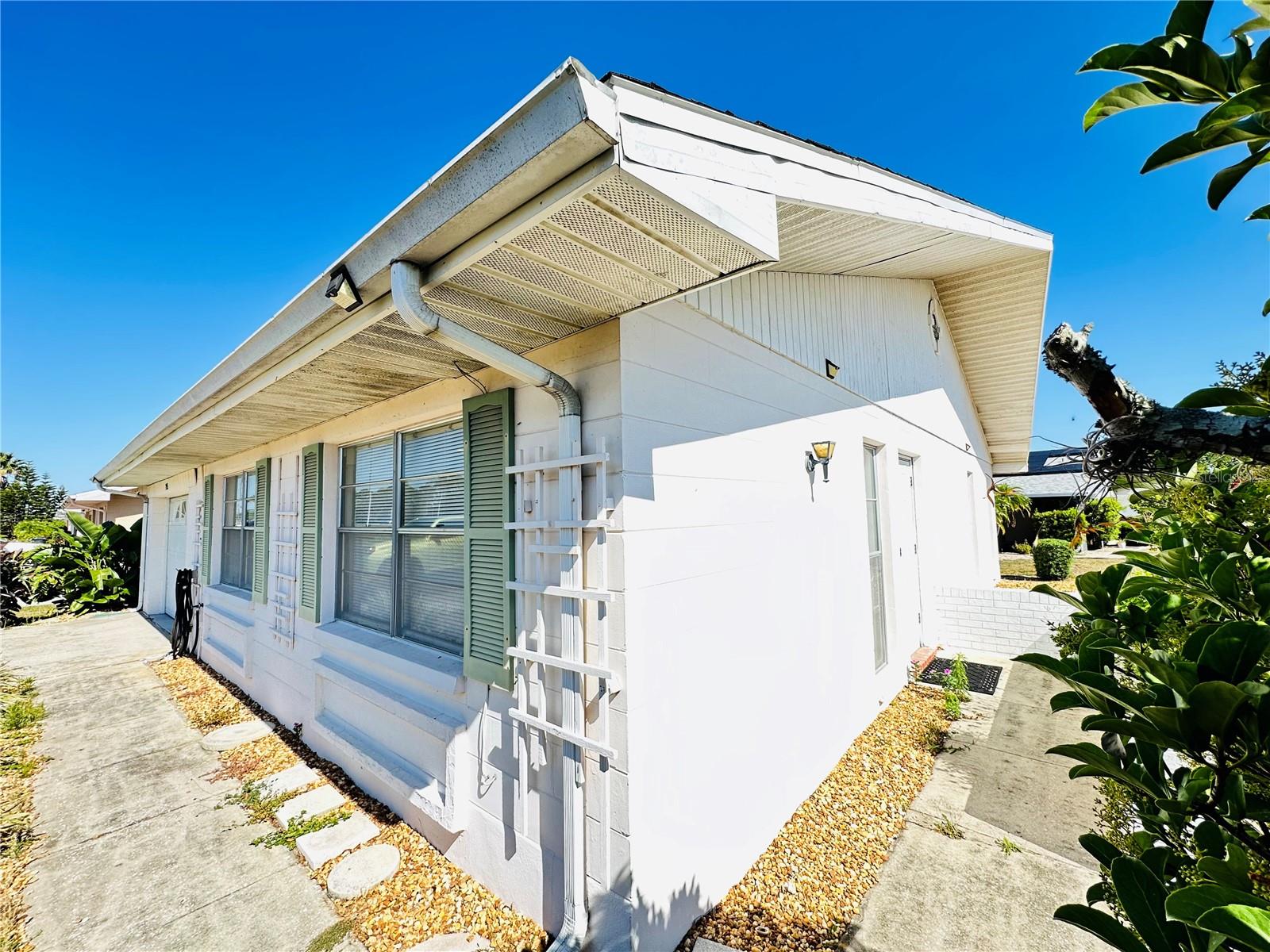 Image 2 of 18 For 203 Rickenbacker Drive