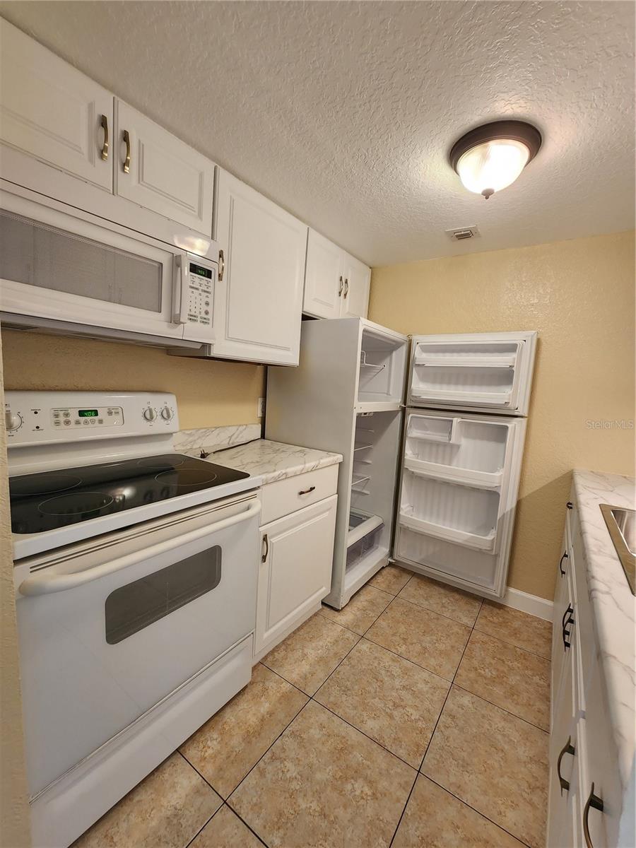Image 10 of 24 For 379 47th Avenue N 104