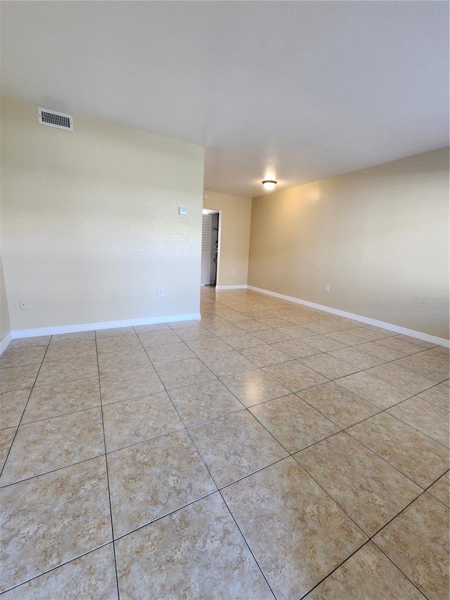 Image 7 of 24 For 379 47th Avenue N 104