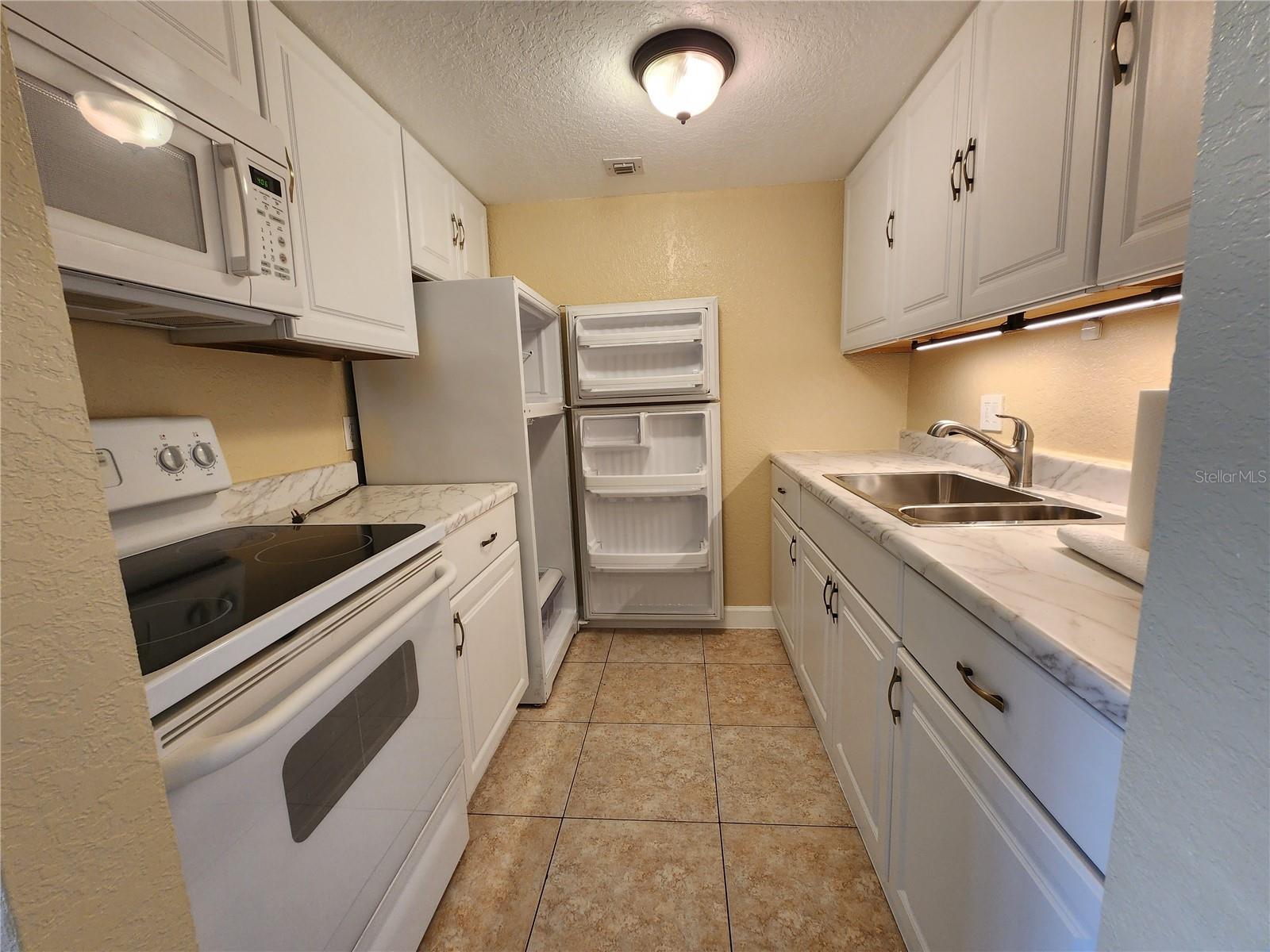 Image 8 of 24 For 379 47th Avenue N 104