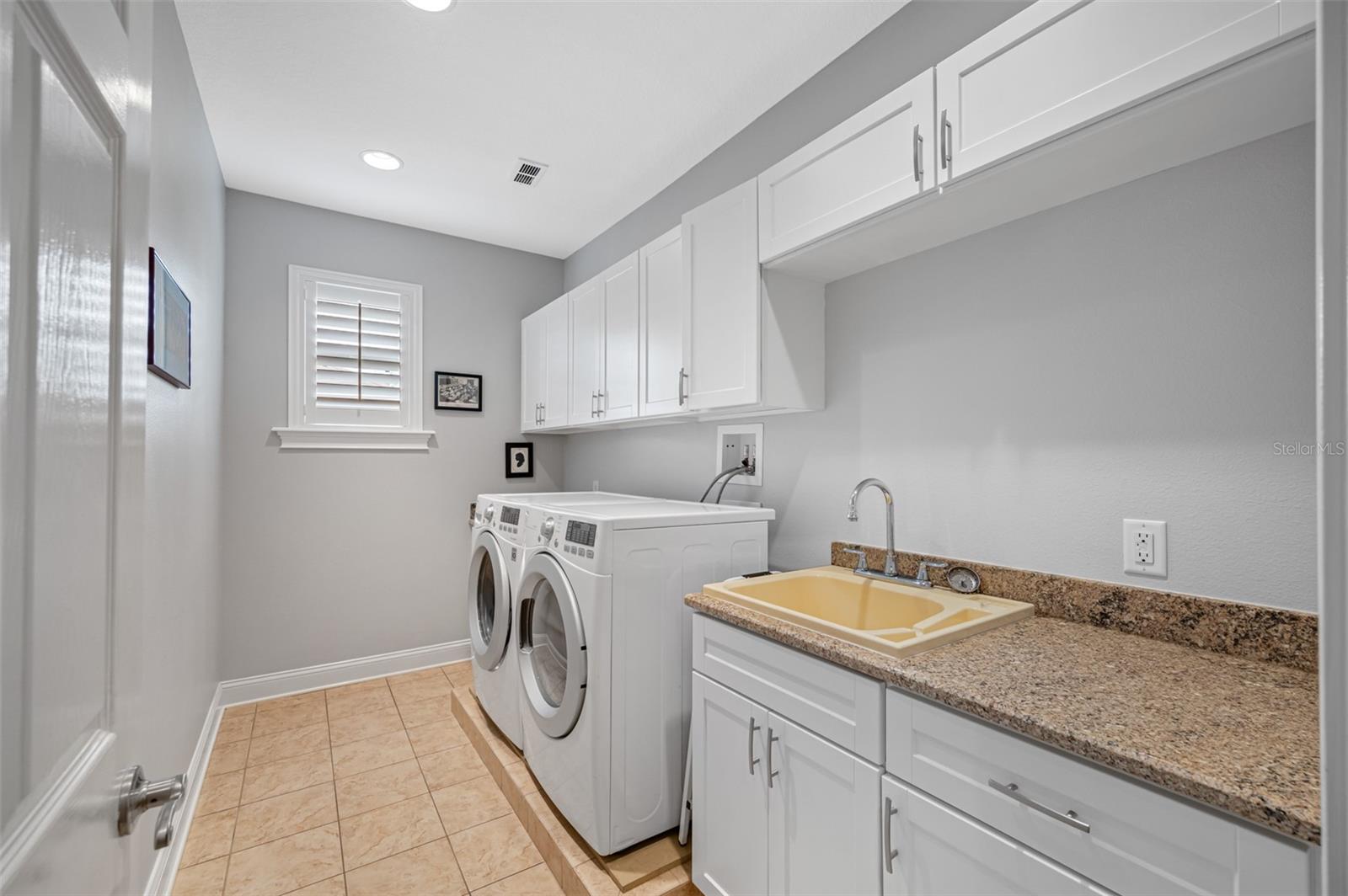 Image 32 of 45 For 679 Geneva Place