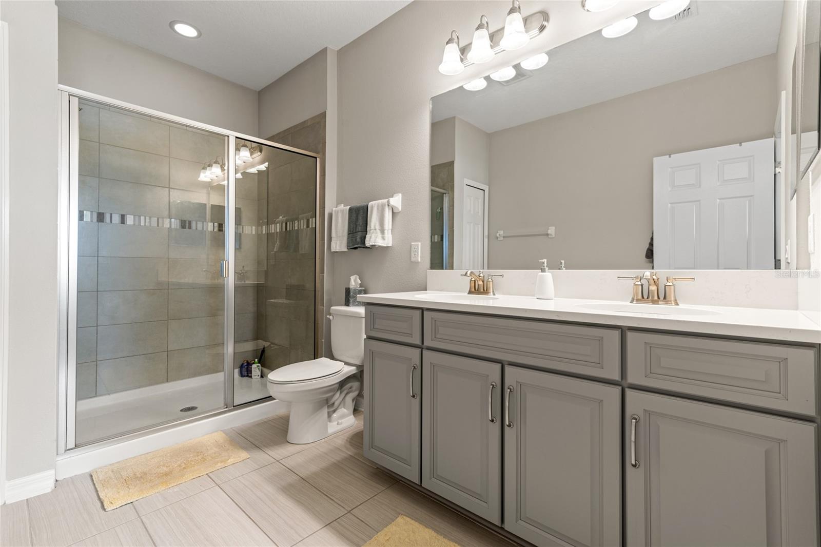 Image 17 of 42 For 29882 Southwell Lane